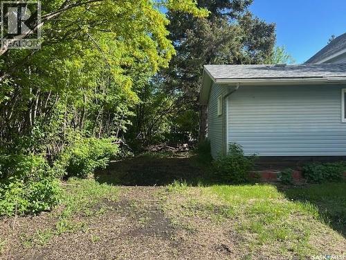 327 4Th Avenue E, Canora, SK - Outdoor