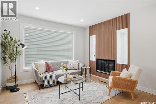 840 I Avenue S, Saskatoon, SK - Indoor Photo Showing Living Room
