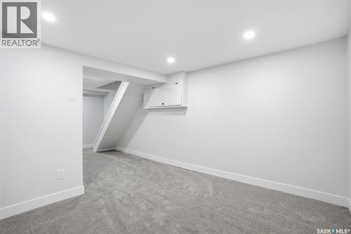 840 I Avenue S, Saskatoon, SK - Indoor