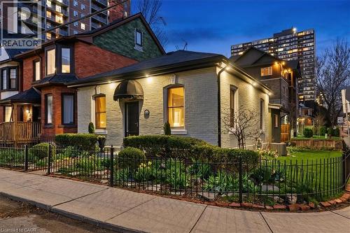 139 QUEEN Street S  Hamilton, ON L8P 3S3