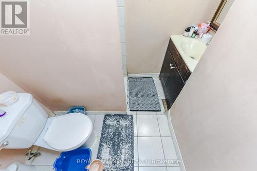 7566 Lockington Crescent, Mississauga, ON - Indoor Photo Showing Bathroom