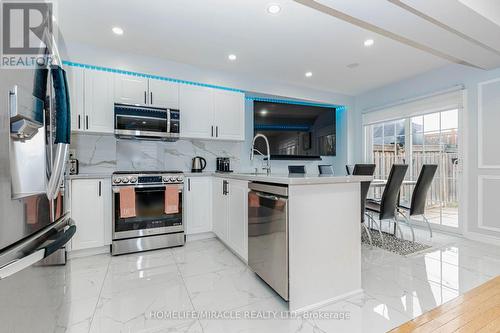 60 Bushmill Circle, Brampton, ON - Indoor Photo Showing Kitchen