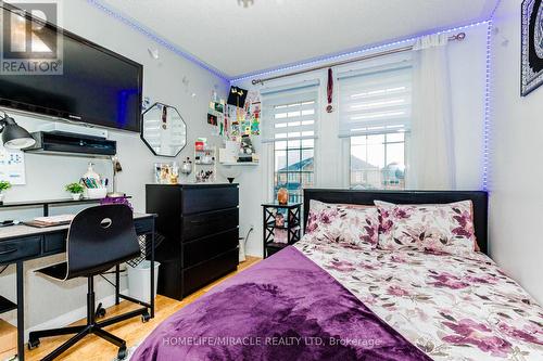 60 Bushmill Circle, Brampton, ON - Indoor Photo Showing Bedroom