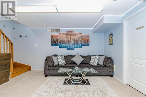 60 Bushmill Circle, Brampton, ON - Indoor Photo Showing Living Room