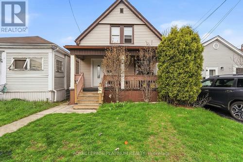 99 ROBINS AVENUE  Hamilton, ON L8H 4N5