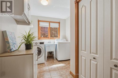 176 Granite Hill Road, Cambridge, ON - Indoor Photo Showing Laundry Room