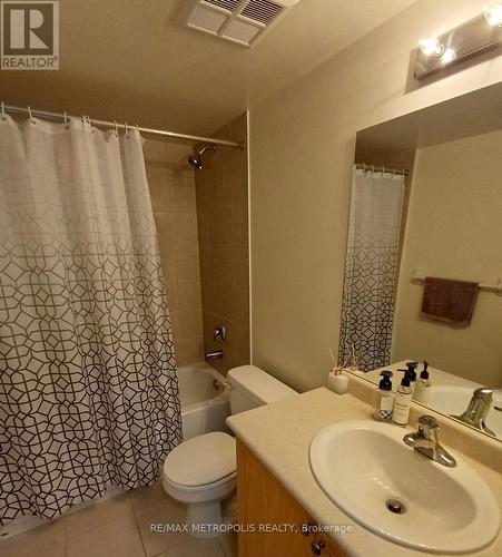 12 - 45 Cedarcroft Boulevard, Toronto, ON - Indoor Photo Showing Bathroom