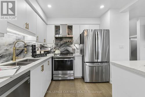 22 Golden Terrace Court, Kitchener, ON - Indoor Photo Showing Kitchen With Stainless Steel Kitchen With Double Sink With Upgraded Kitchen