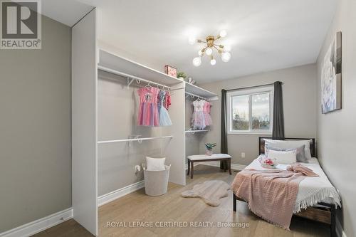 22 Golden Terrace Court, Kitchener, ON - Indoor Photo Showing Bedroom