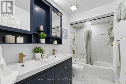 22 Golden Terrace Court, Kitchener, ON - Indoor Photo Showing Bathroom