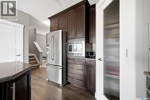 5517 Norseman Crescent, Regina, SK - Indoor Photo Showing Kitchen