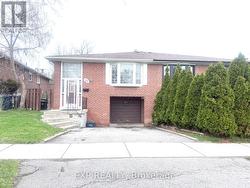 21 BROOMFIELD DRIVE Toronto, ON M1S 2W3