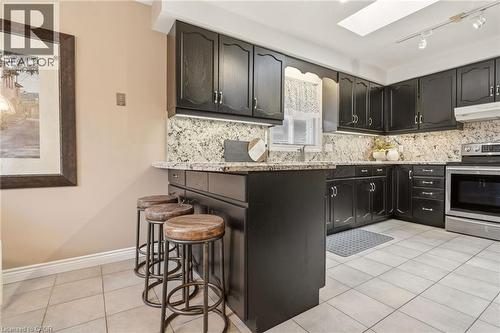 Breakfast Bar - 1156 Augustus Drive, Burlington, ON - Indoor Photo Showing Kitchen
