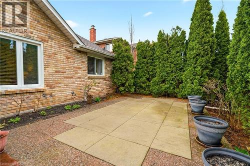 Low maintenance concrete patio - 1156 Augustus Drive, Burlington, ON - Outdoor