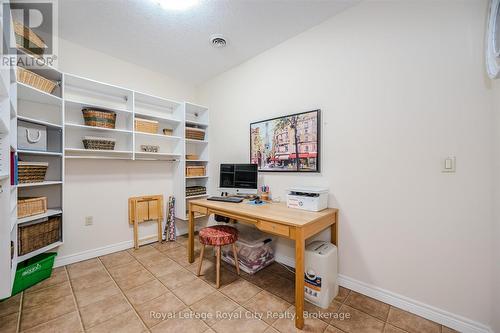 401 - 65 Bayberry Drive, Guelph (Village By The Arboretum), ON - Indoor Photo Showing Office