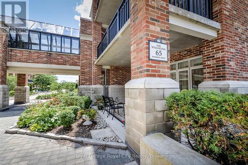 401 - 65 Bayberry Drive, Guelph (Village By The Arboretum), ON - Outdoor