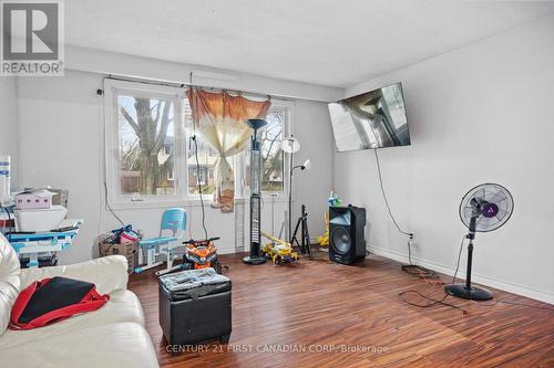 692 Sevilla Park Place, London East (East C), ON - Indoor