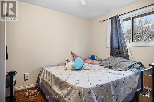 692 Sevilla Park Place, London East (East C), ON - Indoor Photo Showing Bedroom