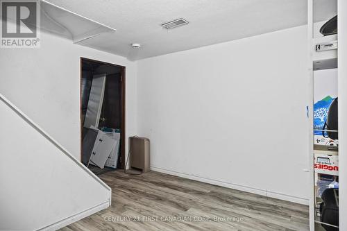 692 Sevilla Park Place, London East (East C), ON - Indoor Photo Showing Other Room