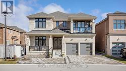 27 JOINER CIRCLE  Whitchurch-Stouffville, ON L4A 4W9