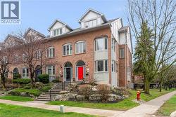 47 WINDHAVEN Place Oakville, ON L6L 6L1