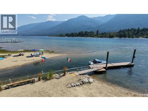 6158 Redfish Road, Nelson, BC 