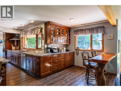 6158 Redfish Road, Nelson, BC 
