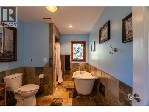 6158 Redfish Road, Nelson, BC 