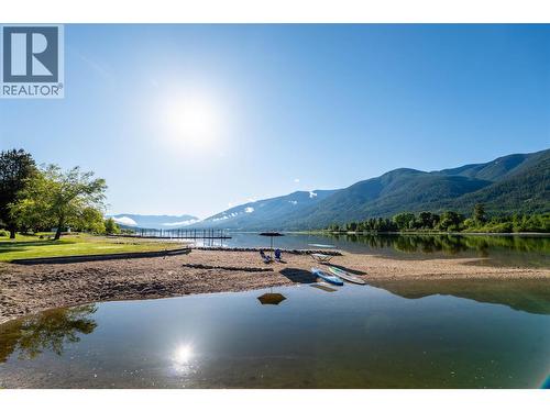 6158 Redfish Road, Nelson, BC 