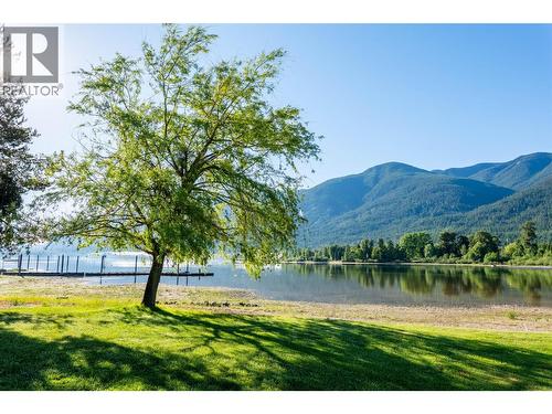 6158 Redfish Road, Nelson, BC 
