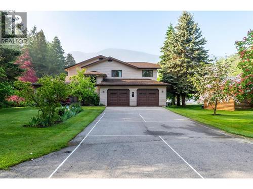 6158 Redfish Road, Nelson, BC 