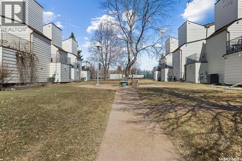 5064 10Th Avenue, Regina, SK - Outdoor