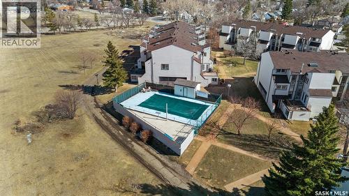 5064 10Th Avenue, Regina, SK - Outdoor