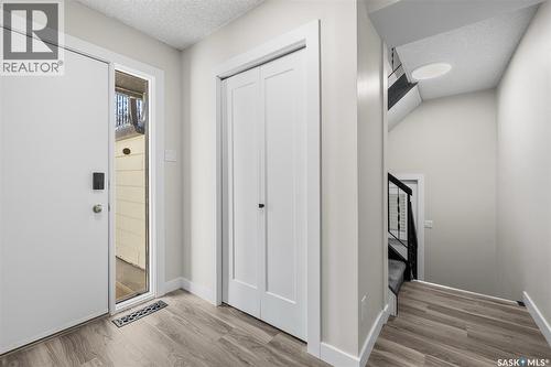 5064 10Th Avenue, Regina, SK - Indoor Photo Showing Other Room