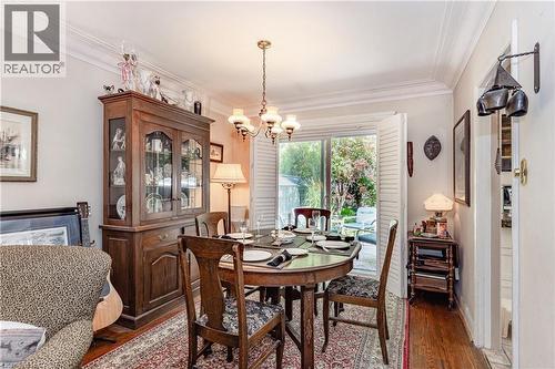 Dining Room - 557 Stillwater Crescent, Burlington, ON - Indoor Photo Showing Dining Room