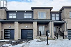 42 WESTWOOD AVENUE Barrie, ON L9J 0M6