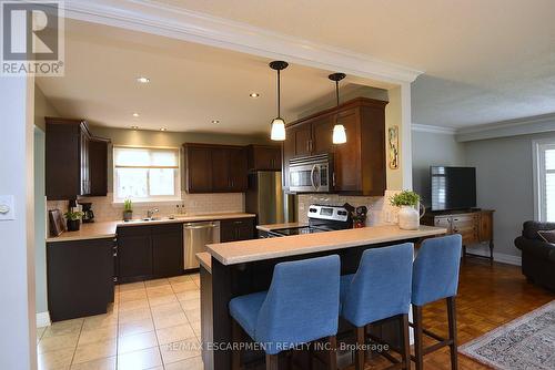 3178 Heathfield Drive, Burlington, ON - Indoor Photo Showing Kitchen With Stainless Steel Kitchen
