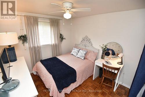 3178 Heathfield Drive, Burlington, ON - Indoor Photo Showing Bedroom
