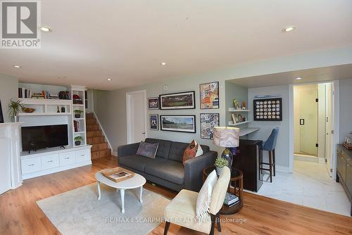 3178 Heathfield Drive, Burlington, ON - Indoor Photo Showing Living Room