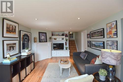 3178 Heathfield Drive, Burlington, ON - Indoor Photo Showing Living Room
