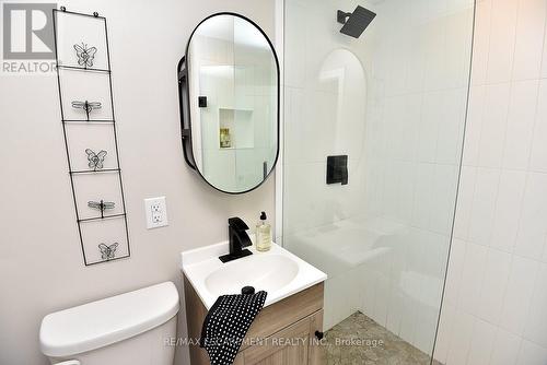 3178 Heathfield Drive, Burlington, ON - Indoor Photo Showing Bathroom