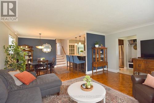 3178 Heathfield Drive, Burlington, ON - Indoor Photo Showing Living Room