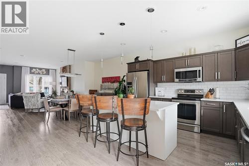 118 3Rd Street E, Saskatoon, SK - Indoor Photo Showing Kitchen With Upgraded Kitchen