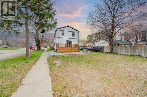 336 Geneva Street, St. Catharines (Fairview), ON - Outdoor