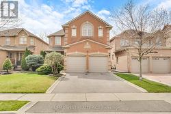 44 CREEKWOOD DRIVE Brampton, ON L7A 1J3