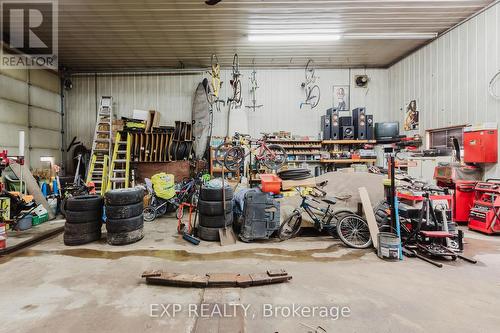 232 Oxford Street, Goderich, ON - Indoor Photo Showing Garage