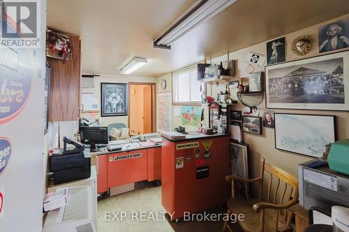 232 Oxford Street, Goderich, ON - Indoor