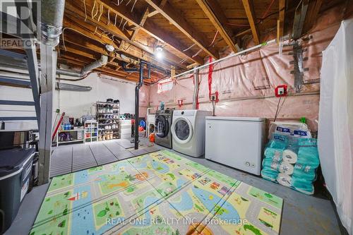 24 Sumach Street, Hamilton, ON - Indoor Photo Showing Laundry Room