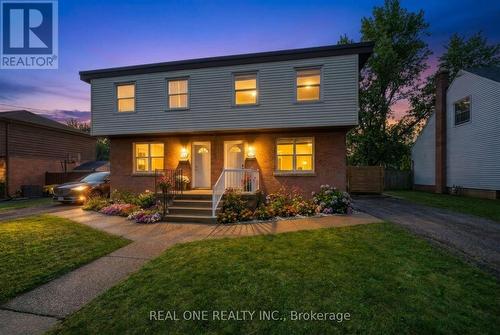 24 Sumach Street, Hamilton, ON - Outdoor