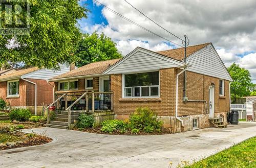 446 EAST 36TH STREET  Hamilton, ON L8V 4A5